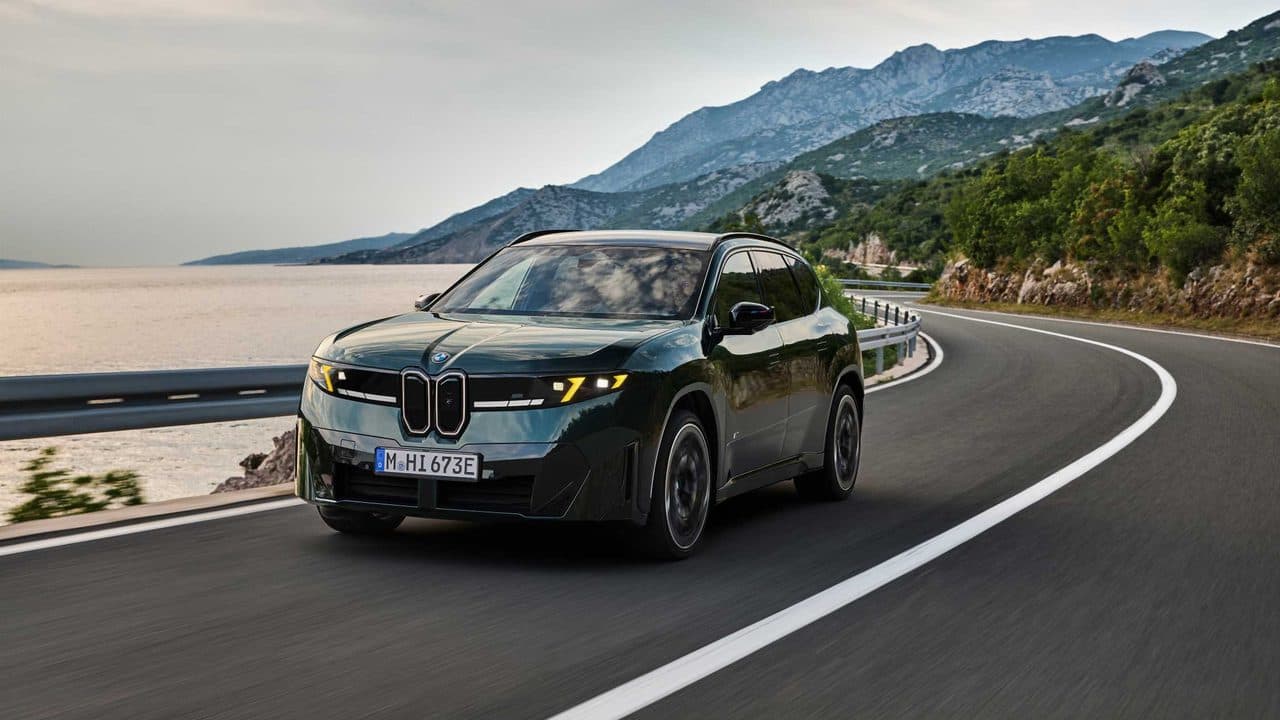 BMW iX3 M60 Avustralya'ya Geliyor: Geçici Verilere Göre 450 kW, 754 km'ye Kadar Menzil